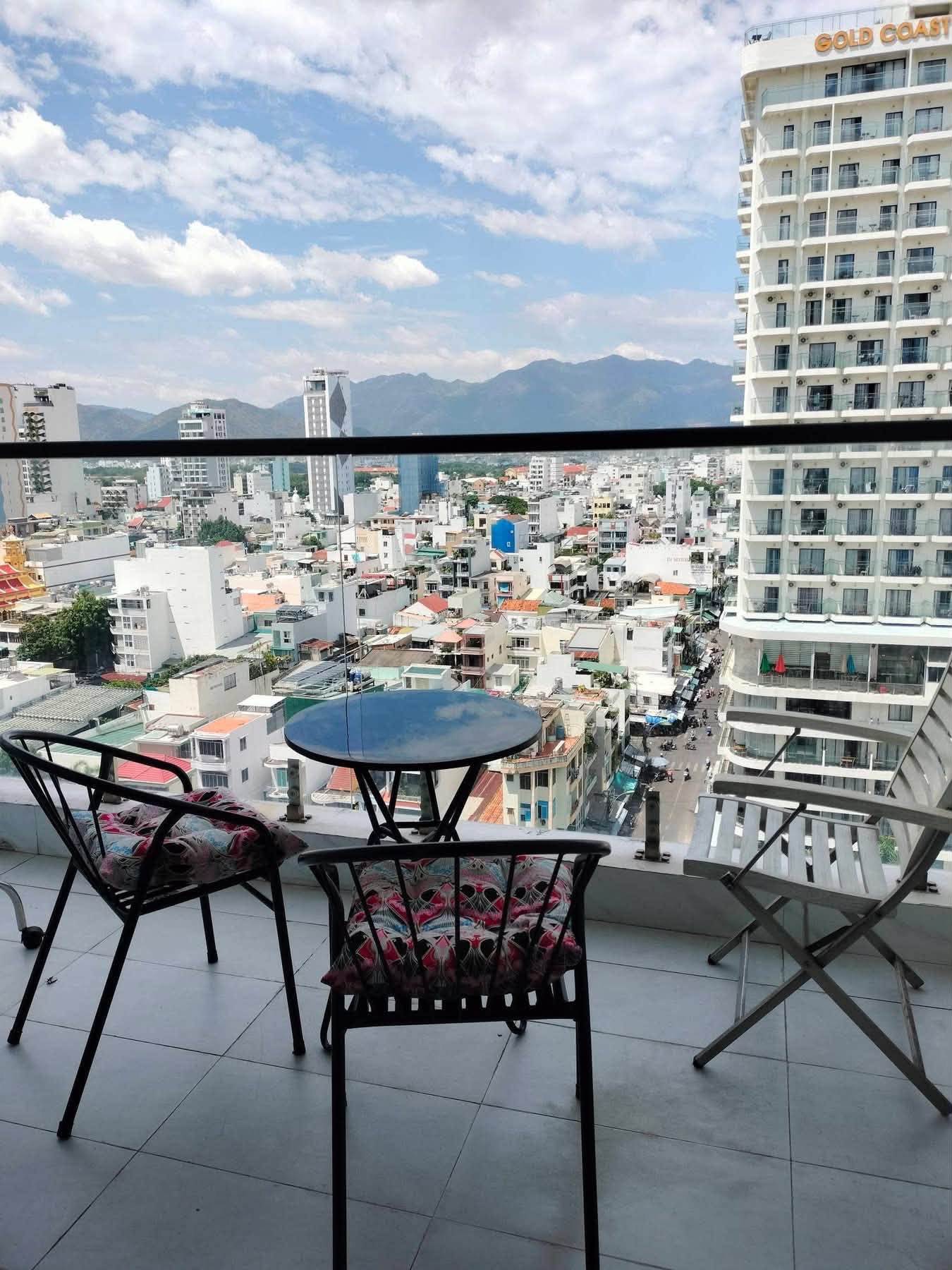 Happy Sky Apartment