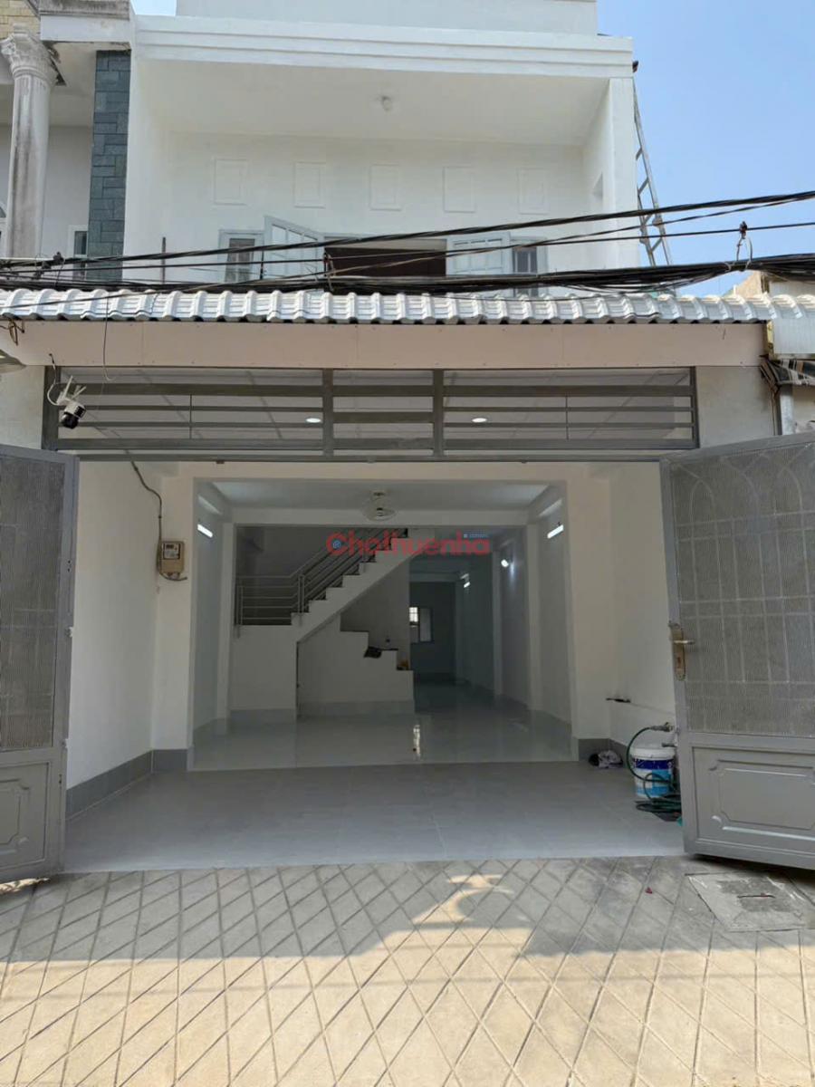 CHO THUÊ NHÀ HẺM XE TẢI, DIỆN TÍCH 200M2, HẺM 387 PHẠM HỮU LẦU, NHÀ BÈ, LIỀN KỀ PHÚ MỸ HƯNG QUẬN 7