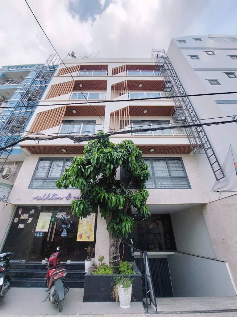 BÁN CHDV NGUYỄN THÁI SƠN, 7 TẦNG HXT, HẦM 141M2, DÒNG TIỀN 200TR/THÁNG