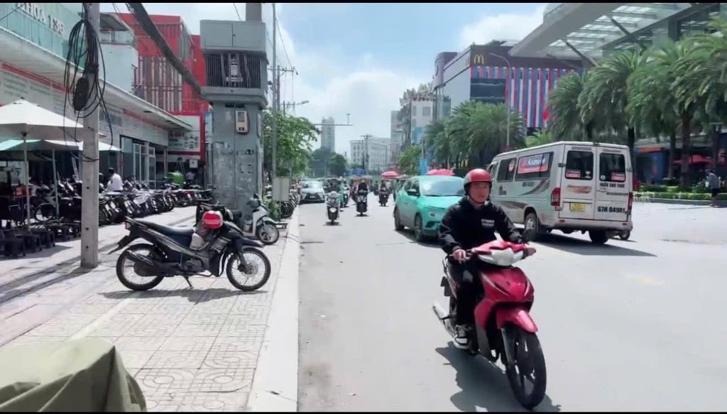 Bán nhà 2 mặt tiền Cách Mạng Tháng 8, Quận 3, đối diện Viettel Building, giá 26,5 tỷ