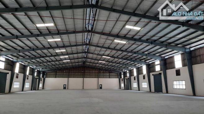 BÁN XƯỞNG TRONG KCN 7500M2 , PHÁP LÝ CHUẨN, GIÁ TỐT, CẦN GIUỘC LONG AN