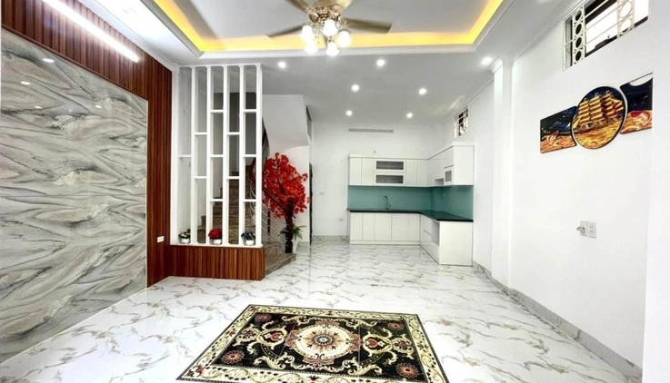 Bán nhà Phương Canh 35m2, 5 tầng, chỉ 20m ô tô đỗ, 2 mặt tiền thoáng, giá 5,8 tỷ