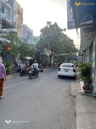 Cần bán gấp nhà đường 494, quận 9, 60m2, 2 tầng, hẻm 8m, giá 4,4 tỷ