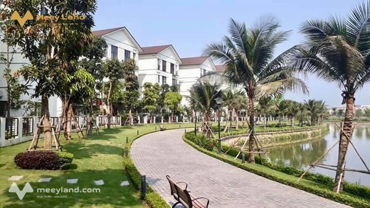 Chính chủ cần bán giá giảm sâu, biệt thự mặt hồ Vinhomes Thăng Long