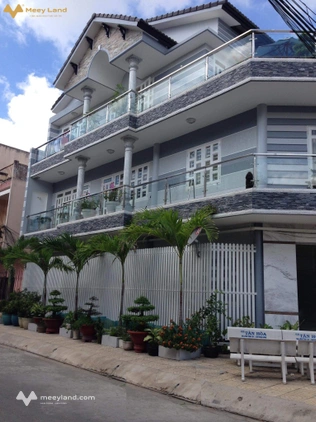 Nhà phố xinh góc 2 mặt tiền 128m2, 1 trệt 2 lầu Bùi Minh Trực, quận 8, Hồ Chí Minh