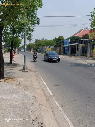 Bán gấp lô đất khu dân cư 82m2 giá 1 tỷ 615 triệu giá tốt đầu tư gọi ngay