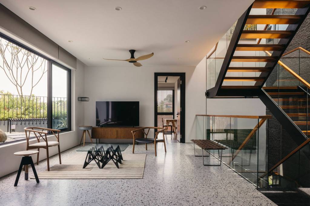 Bán rẻ, nhà Điện Biên Phủ, Phường 25, Bình Thạnh, 84m2, 4 tầng, về 15 tỷ