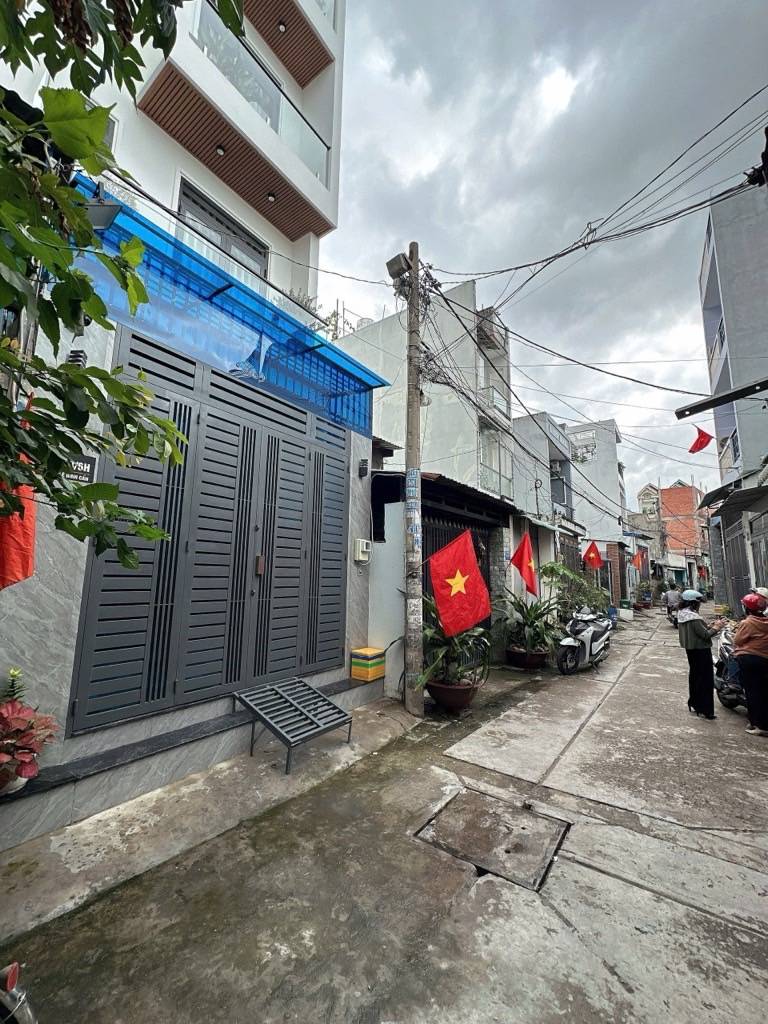 BÁN CHDV BÌNH TÂN, SÁT KHU TÊN LỬA, 3 TẦNG, 140M2 NGANG 8M, THU NHẬP 50TR/TH, NHỈNH 6 TỶ
