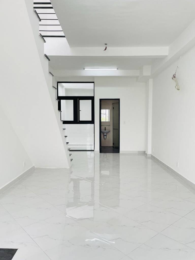 Bán nhà Nguyễn Gia Trí, Bình Thạnh, 4 tầng, diện tích 4x18m, tiện làm văn phòng, giá 14 tỷ