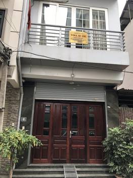 Bán nhà cách Hồ Hoàng Cầu 100m Dt 41m2 x4tầng Giá 5,6 tỷ Lh 0911551516