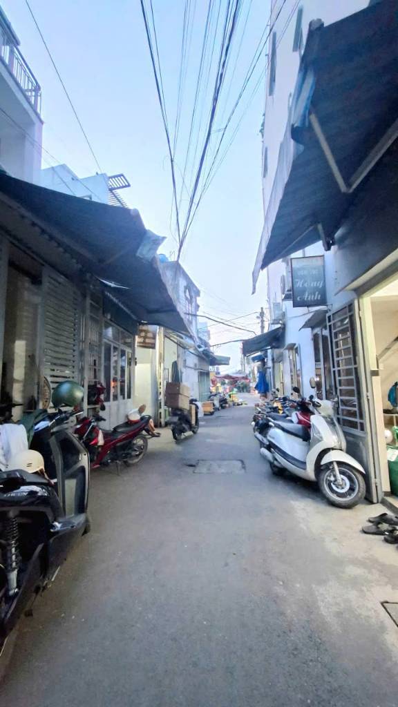 BÁN NHÀ MẶT TIỀN NGUYỄN BÁ LUẬT, GẦN CHỢ BẮC NINH, 107M², NỞ HẬU 9M, 2 TẦNG, KINH DOANH