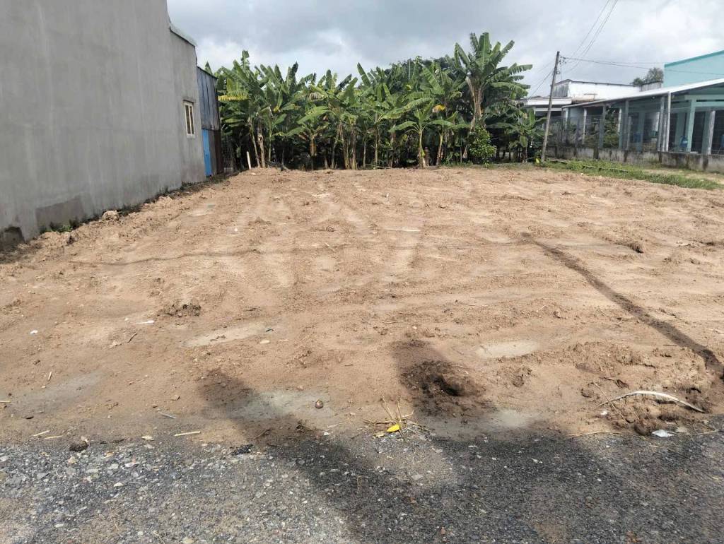 BÁN ĐẤT XÃ TÂN PHÚ TRUNG, GÓC 2 MẶT TIỀN, 347M2, GIÁ CHỈ 600 TRIỆU SHR
