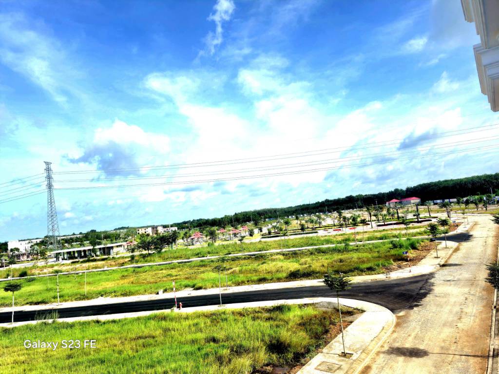 Bán đất nền dự án Alana City, Bình Dương, sổ hồng lâu dài, vị trí đẹp, giá chỉ từ 350 triệu