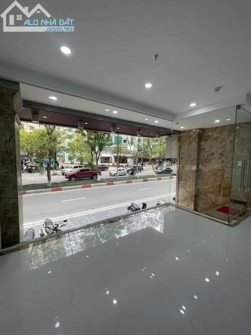 Bán tòa nhà VP Trung Hòa Nhân Chính - Cầu Giấy 180m x 9T, MT 11m giá 85 tỷ