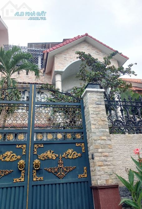 Biệt thự MT P.Tân Phong Q7 354m2 12x30 3 tầng hồ bơi siêu sang, hàng xóm VIP, giá 69 tỷ TL