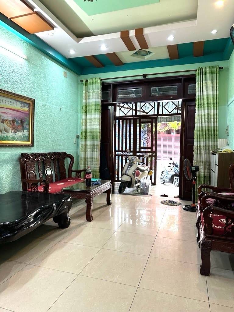 Bán nhà Phan Văn Trị, gần Cityland, 3 tầng hẻm xe hơi, diện tích 89m², 4PN khép kín, chỉ 8 tỷ TL