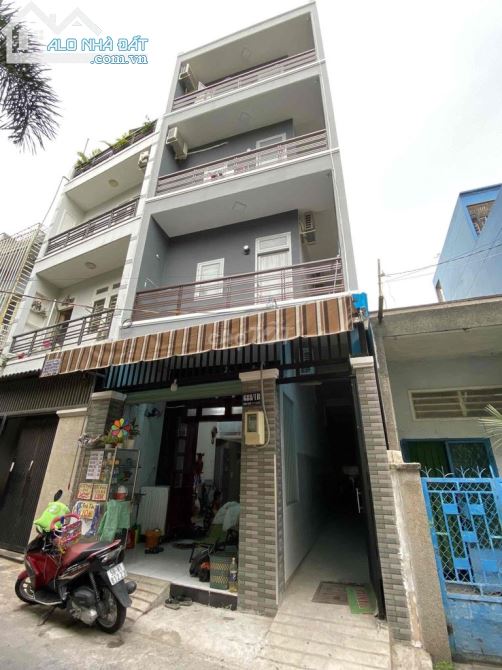 Bán CHDV HXH thông sát đường Quang Trung P11, DT 5x14m, 3 lầu ĐCT 45tr/th, giá 10.8 tỷ TL