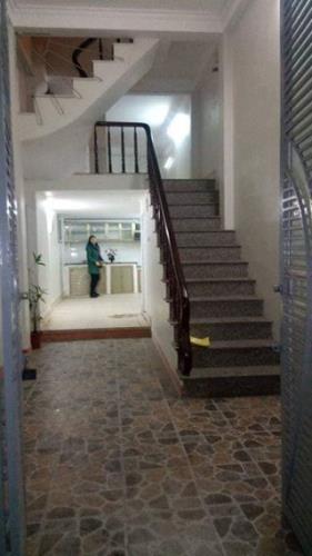 Bán nhà đường Khương Đình, Thanh Xuân 42 m2 x 5T x Mt 4m. Thoáng đẹp ô tô KD VP cho thuê
