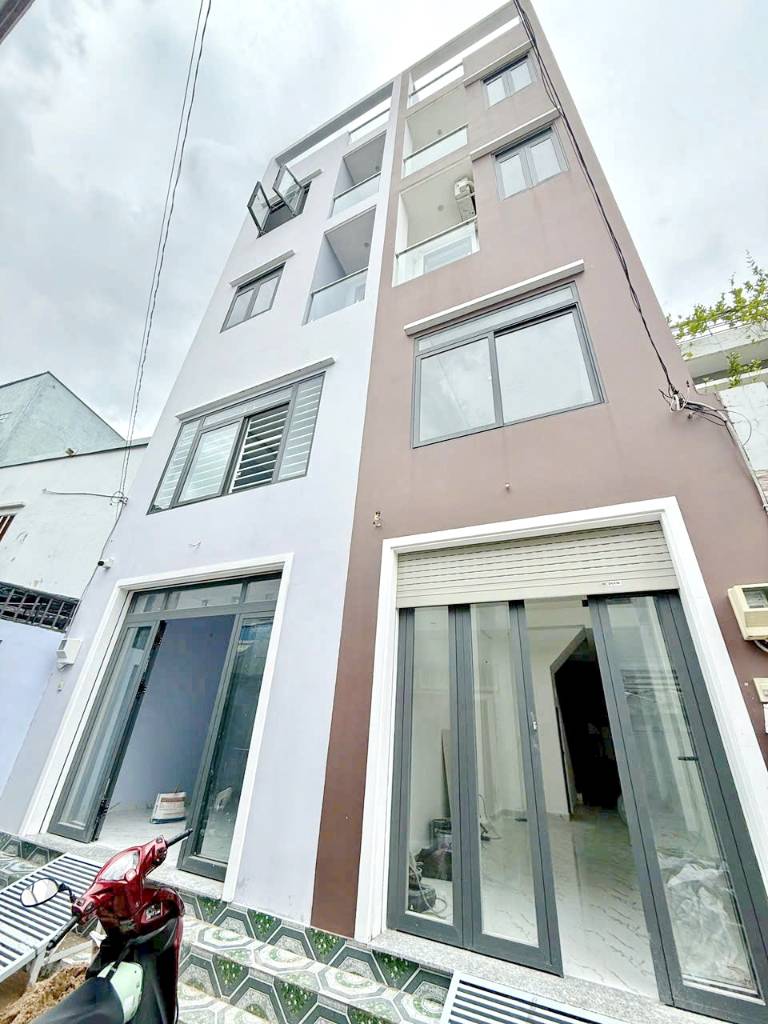 Bán tòa chdv Phạm Thế Hiển, P.5, Quận 8, 12 phòng, hxh, 7,3x20m