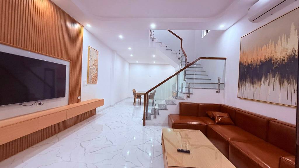 BÁN NHÀ ĐỘI CẤN, TRUNG TÂM BA ĐÌNH, 3PN NỘI THẤT, 58M2, NGÕ THÔNG GẦN PHỐ , GIÁ 8.6 TỶ