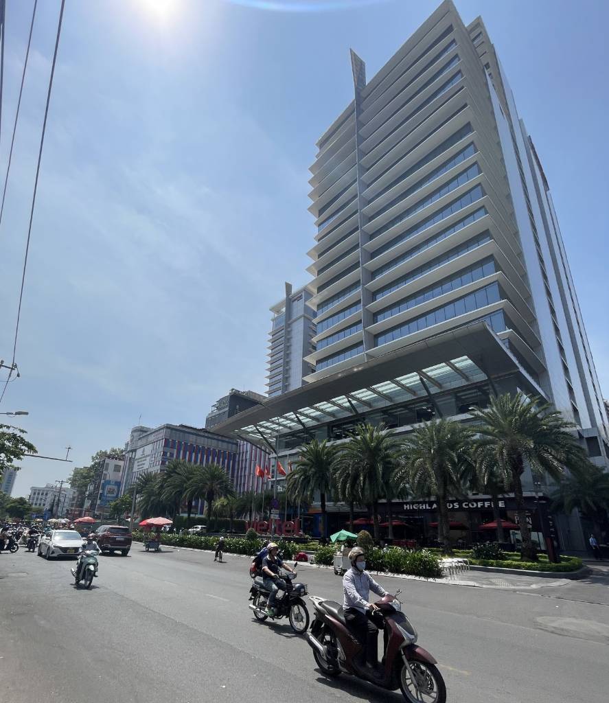 BÁN TÒA CHDV QUẬN 3, ĐỐI DIỆN TOÀ NHÀ VIETTEL, 19 PHÒNG, DOANH THU 120TR/THÁNG, 183,3 TRIỆU/M2