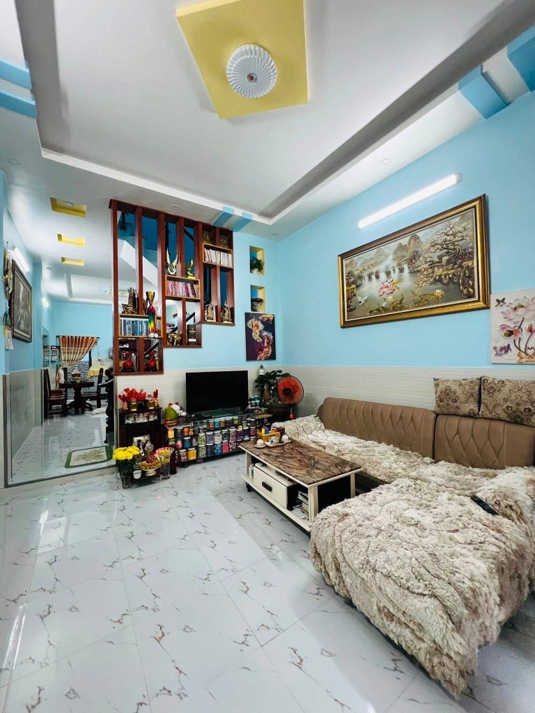 Bán nhà mặt tiền Trần Xuân Soạn, Quận 7, 79m2 phong thuỷ tốt nở hậu, chỉ 11 tỷ TL
