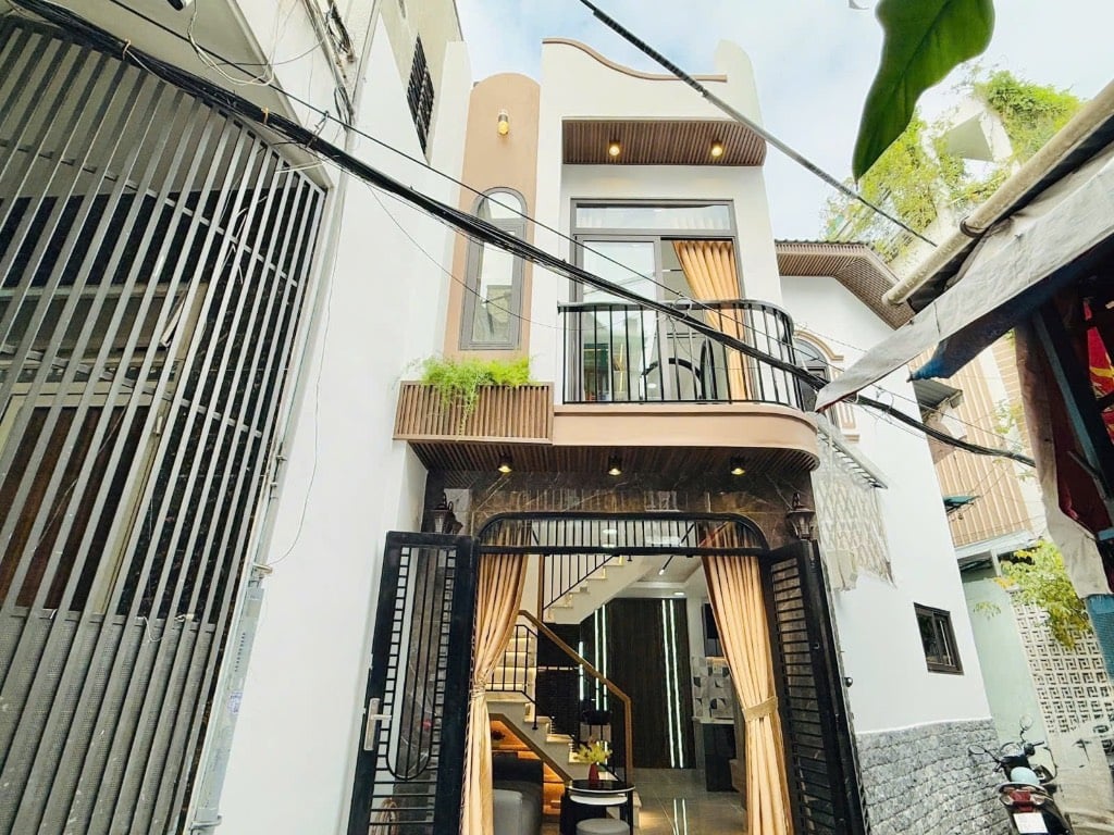BÁN NHÀ MT ĐƯỜNG HƯƠNG LỘ 11, BÌNH CHÁNH, DT 115M2, CHỈ 1 TỶ 570 TRIỆU
