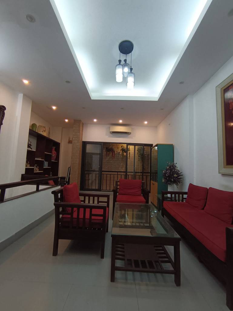BÁN TÒA APARTMENT QUẢNG KHÁNH, 73M² 5 TẦNG, MẶT TIỀN 4M, GIÁ 25,8 TỶ