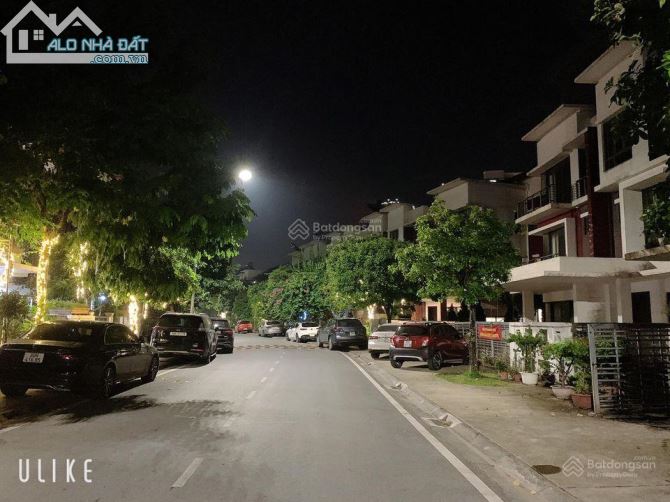 bán nhà Biệt thự GAMUDA đường 3.1 View Vườn Hoa 202m24 tầng mặt tiền 8.86m giá hơn 50t
