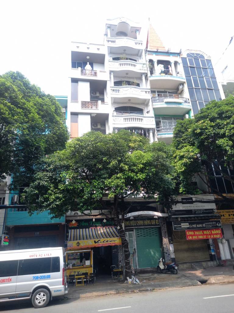 Bán nhà mặt tiền Xuân Hồng, Tân Bình, giá 21 tỷ