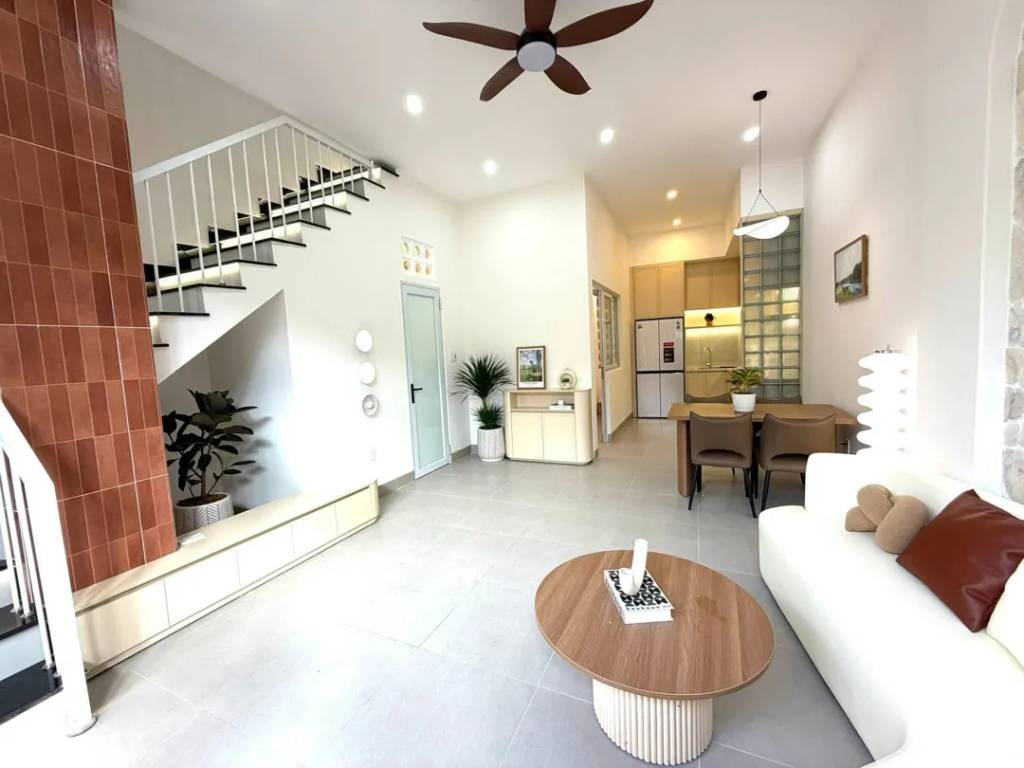 BÁN NHÀ 3 TẦNG KIỆT NÚI THÀNH, HẢI CHÂU, FULL NỘI THẤT, GIÁ 5.8 TỶ