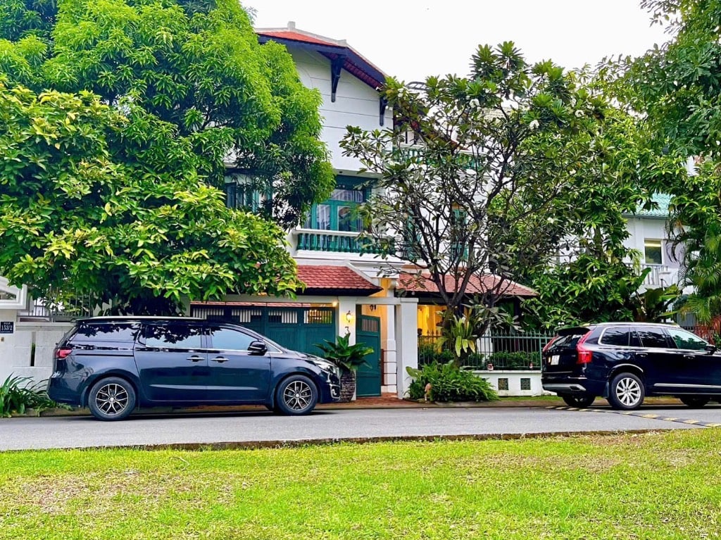 BÁN VILLA PHƯỜNG THẢO ĐIỀN, THỦ ĐỨC, MẶT TIỀN SÔNG SÀI GÒN, ĐỐI DIỆN CÔNG VIÊN NỘI KHU