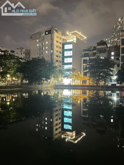 💥 Bán Nhà Mặt phố Cự Lộc, Tòa Văn Phòng 8T, View Hồ, 100m2, MT 6m, Chỉ 26.5 Tỷ 💥