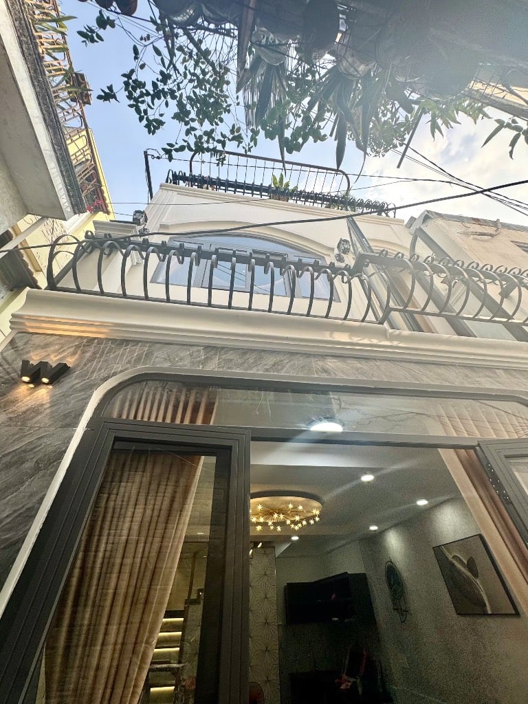 BÁN GẤP NHÀ QUANG TRUNG, P10 GÒ VẤP, 3 TẦNG, 3PN, GIÁ 3 TỶ HƠN