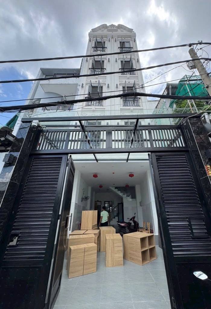 BÁN TÒA CHDV DƯƠNG QUẢNG HÀM, GÒ VẤP, KHU ĐH VĂN LANG, 14 PHÒNG, 76M2, ĐANG KHOÁN 780TR/NĂM