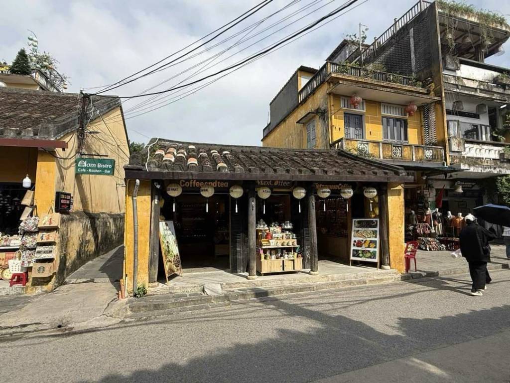BÁN NHÀ MẶT TIỀN TRẦN PHÚ, PHỐ CỔ HỘI AN, NHÌN RA SÔNG, HIẾM TRÊN THỊ TRƯỜNG