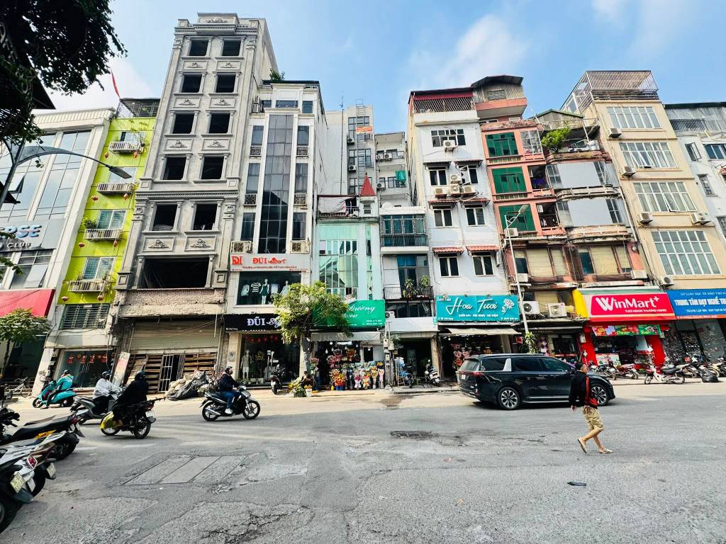 BÁN NHÀ ĐỒNG TÂM, HAI BÀ TRƯNG, DT 50M² 8 TẦNG THANG MÁY, MẶT TIỀN 6.2M, GIÁ 39,8 TỶ