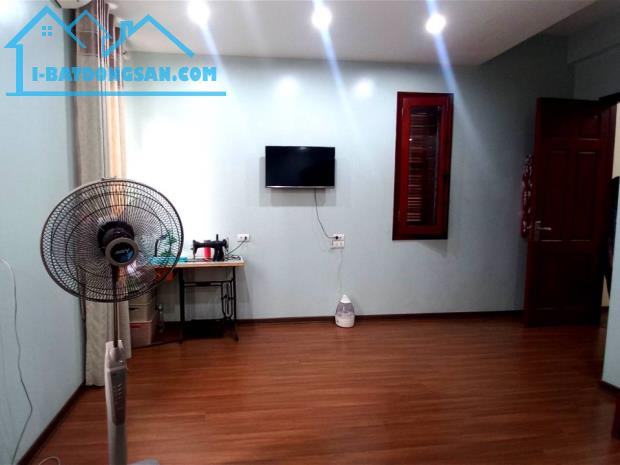 Bán nhà Mặt phố Hàng Thùng 39m2 mặt tiền 4m 4 tầng gần ngã tư Nguyễn Hữu Huân, Giá 26,5 tỷ