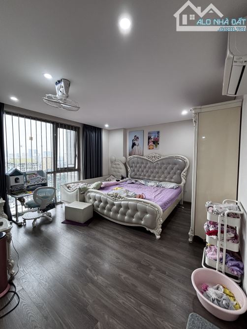 Bán căn chung cư 3 ngủ tại Nguyễn Tuân Thanh Xuân, nhà đẹp, ở ngay, có slot để ô tô: 9.7ty