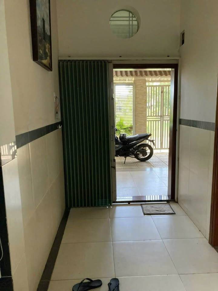 Bán nhà Trường Chinh, trung tâm Phan Thiết, sổ riêng, giá rẻ