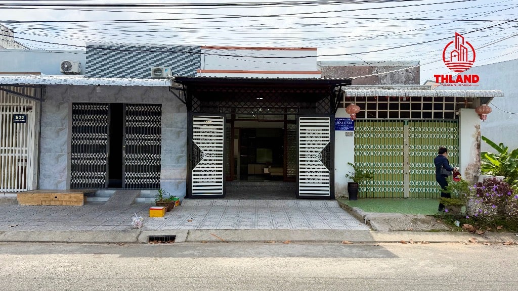 Bán nhà Ngọc Hân Công Chúa, Rạch Giá, gần toà án tỉnh AG mới, chợ 30/4, lộ 7m lề 4m, 4.5x24m, shr