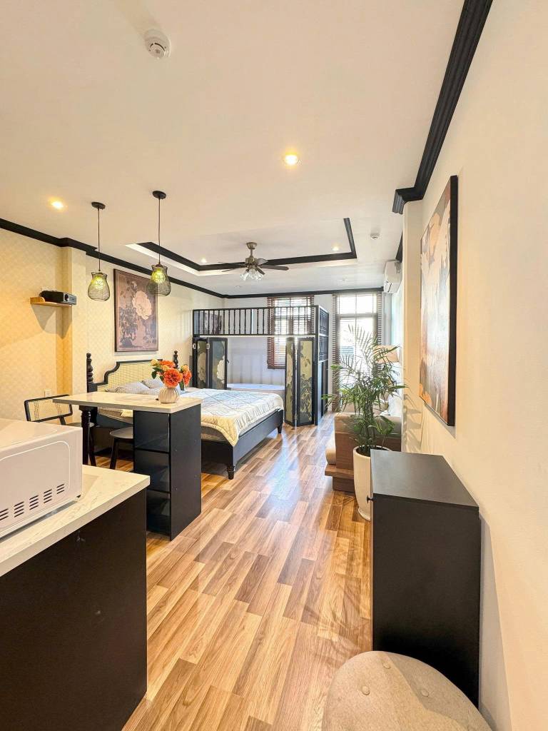 Bán nhà Nguyễn Công Trứ, Cầu Ông Lãnh, Quận 1, MT thương hiệu, sầm uất, 4,3x17m, chỉ 41 tỷ TL