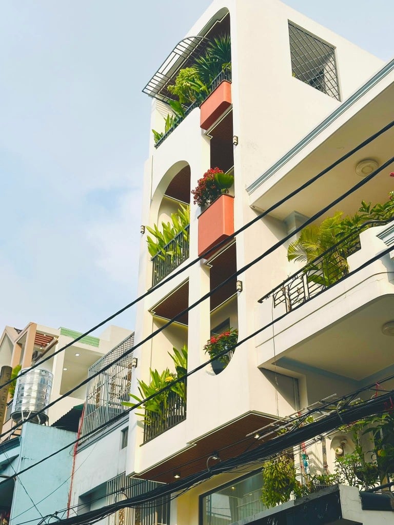 BÁN GẤP NHÀ QUANG TRUNG, PHƯỜNG 8, GÒ VẤP, 5 TẦNG, HXH TRÁNH, 64M2, NHỈNH 11 TỶ