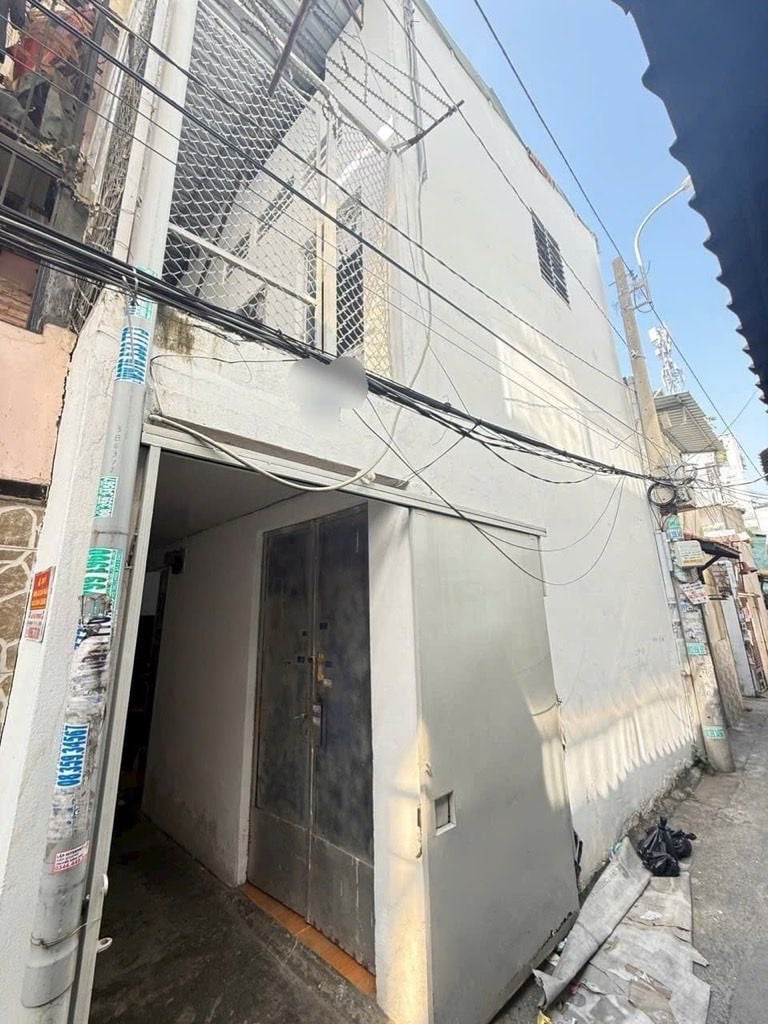 Bán đất Lâm Văn Bền, Quận 7, tặng dãy trọ 2 tầng, 75m2 xây CHDV ko quy hoạch, cạnh cư xá ngân hàng
