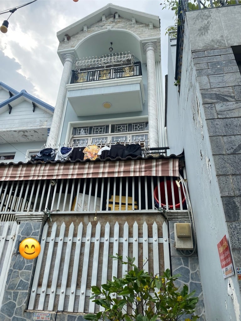Bán nhà Hoàng Quốc Việt, Phú Mỹ, 3 tầng gần UBND Quận 7, dt 58m2 4PN, đúc BTCT