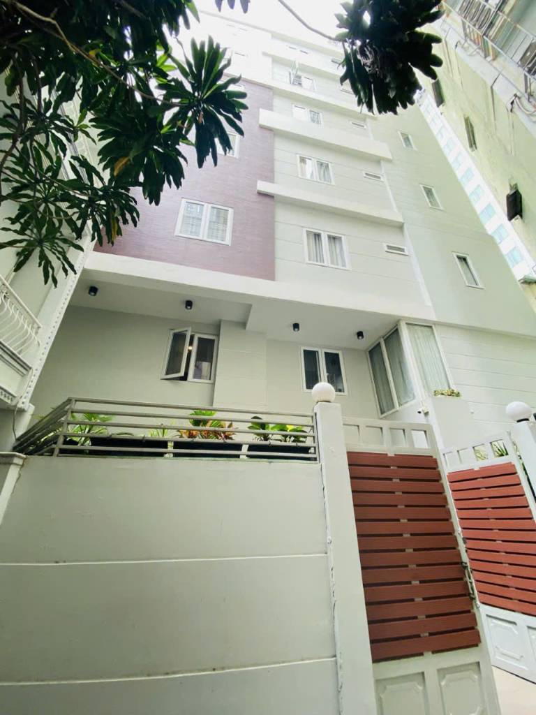Bán CHDV Quận 3, 19 căn có thang máy, doanh thu 200 triệu/tháng, giá 50 tỷ