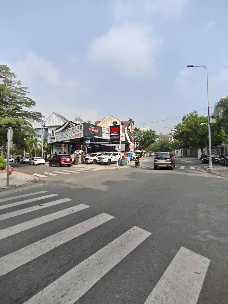 Bán nhà Thân Văn Nhiếp, An Phú, Quận 2, DT 7mx17m, trệt 2 lầu giá 21 tỷ