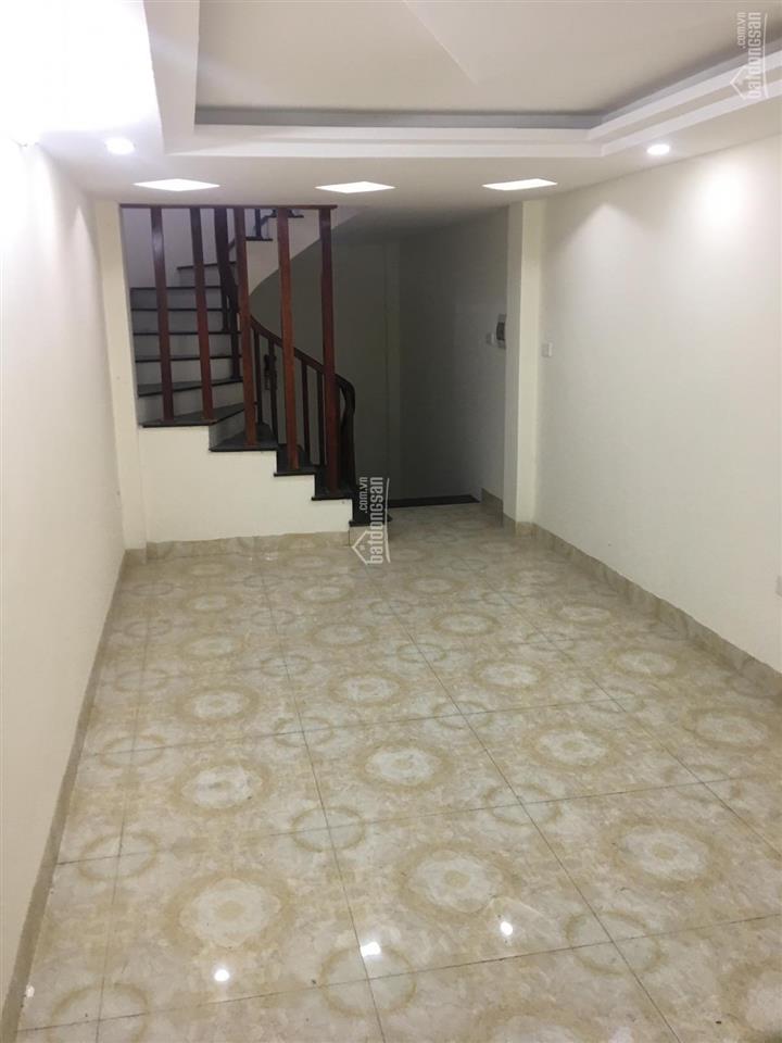 Chính chủ bán nhà 50m2 x 4 tầng tại vĩnh quỳnh, ô tô đỗ gần, giá 5,85 tỷ. 0985 636 ***