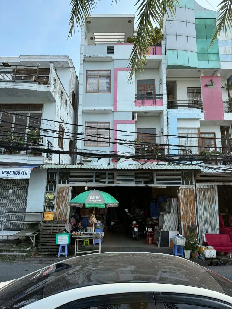 BÁN NHÀ MẶT TIỀN ĐƯỜNG HOÀNG VĂN THỤ, 4 TẦNG, NGANG 6.1M, VIEW CÔNG VIÊN BỜ KÈ, 11,5 TỶ