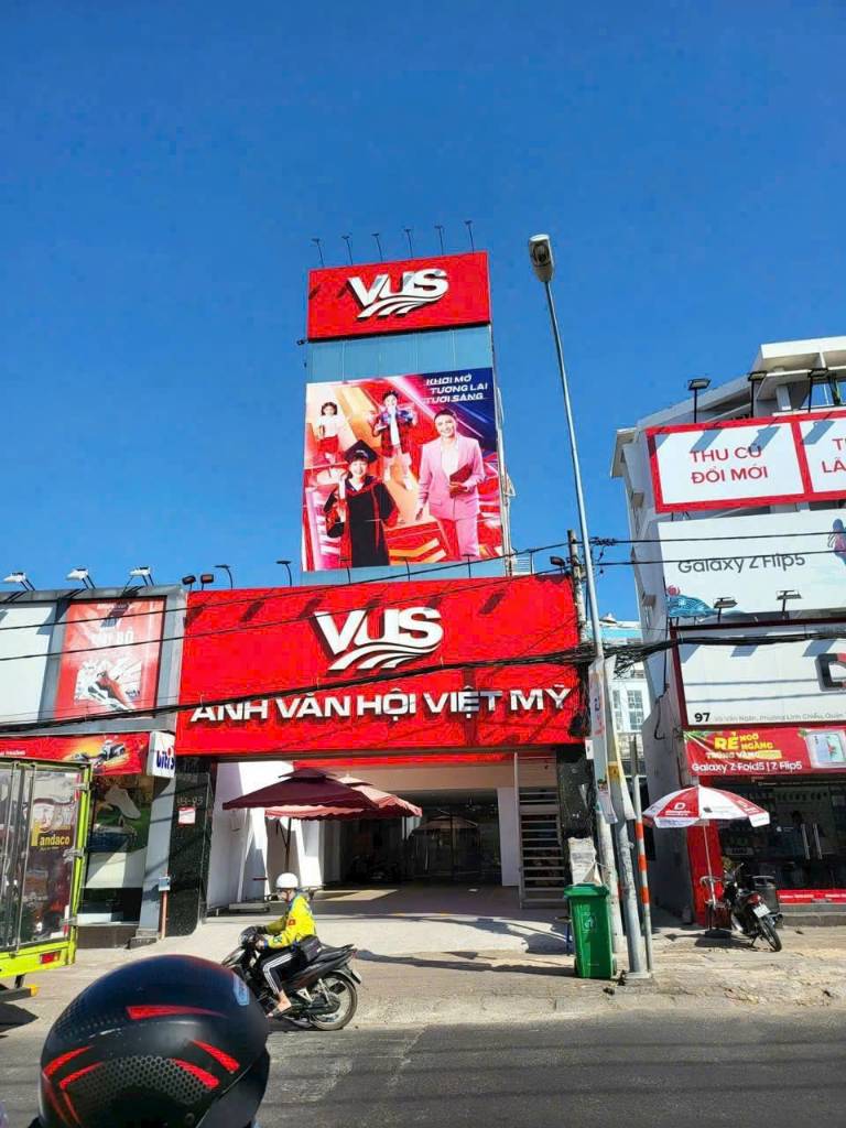 BÁN TÒA NHÀ GÓC 2 MẶT TIỀN VÕ VĂN NGÂN, THỦ ĐỨC, ĐANG CHO THUÊ 350 TRIỆU/ THÁNG